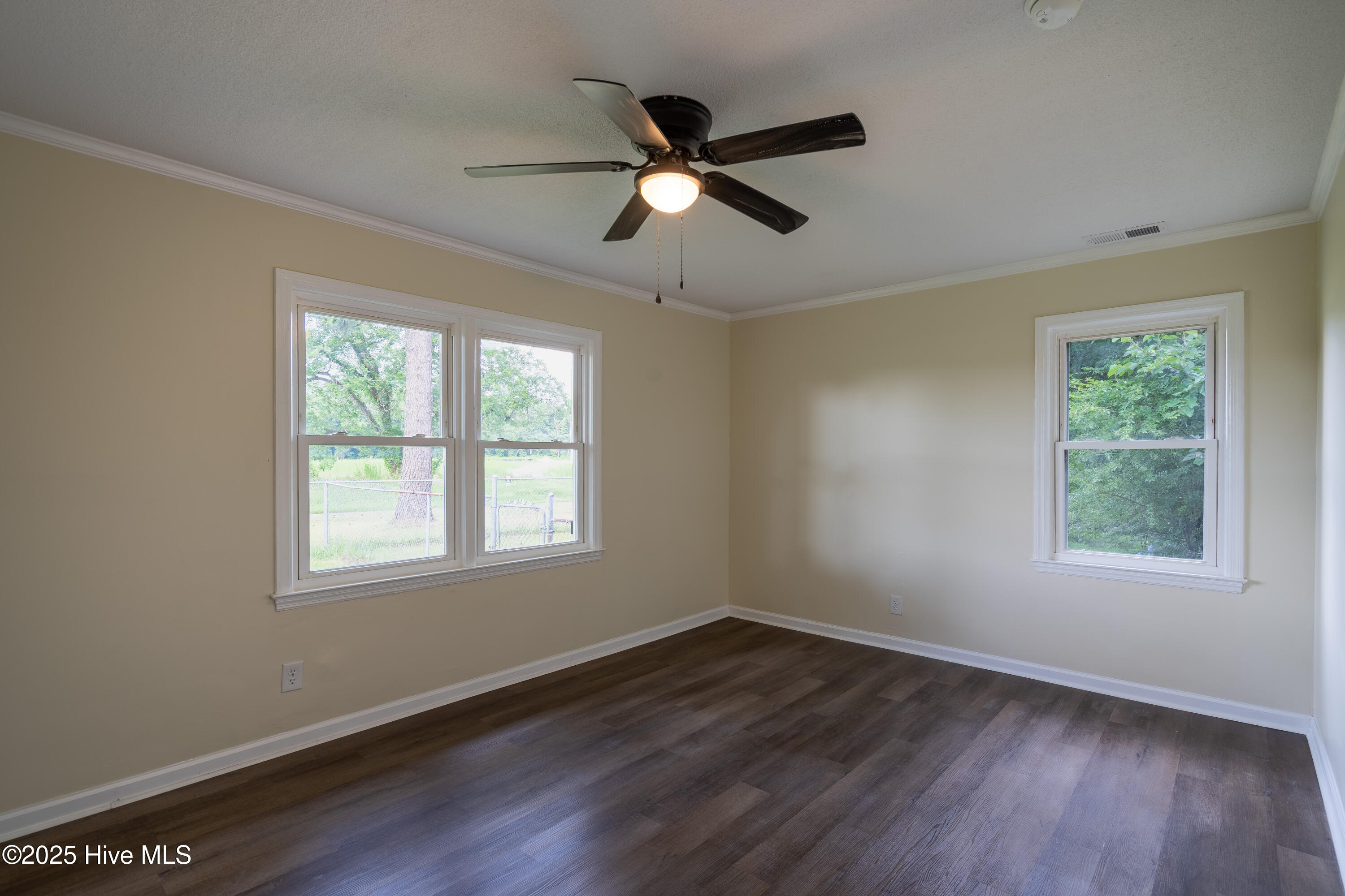 959 Middle Road Trenton, NC 28585 - Photo 20 of 36 Bedroom 3