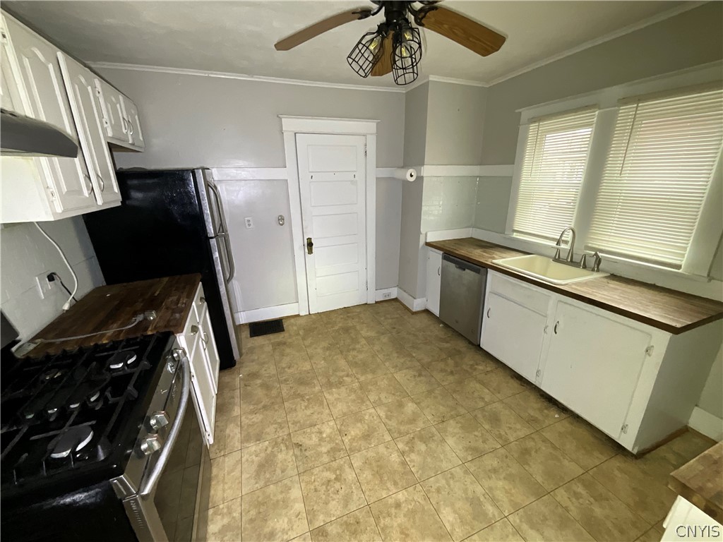 210 South Rutland Street Watertown, NY 13601 - Photo 12 of 25