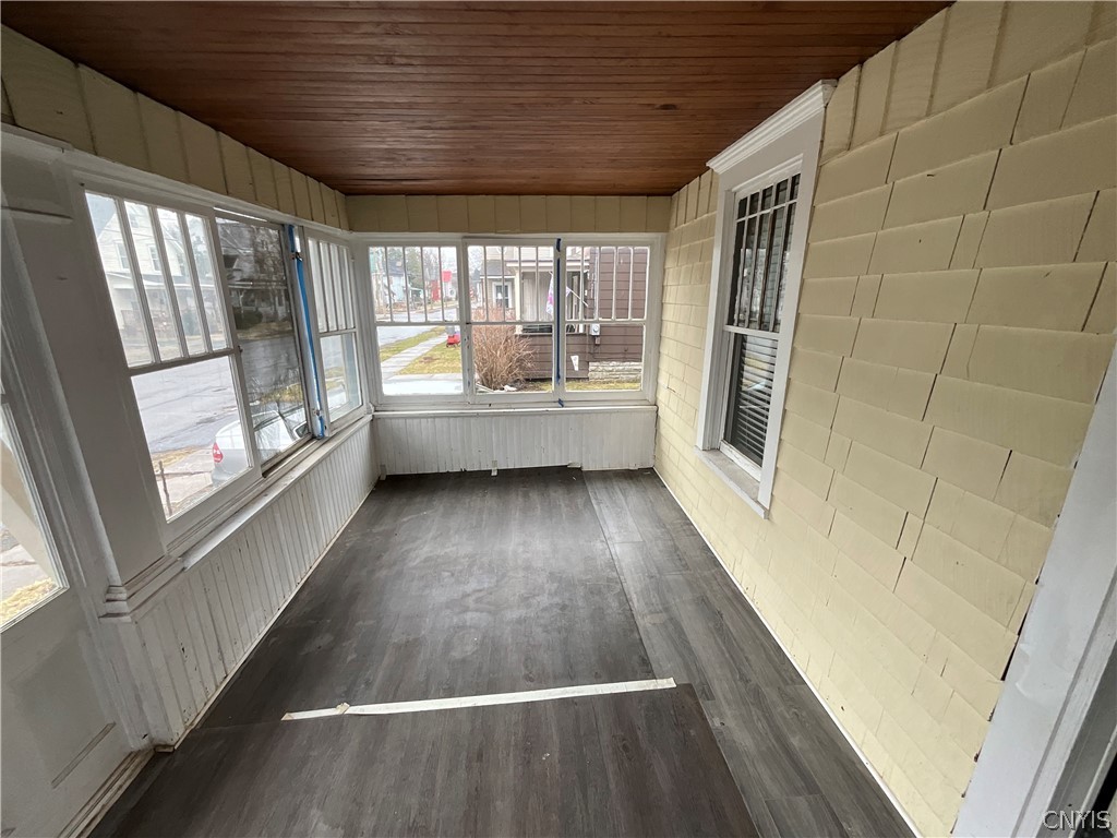 210 South Rutland Street Watertown, NY 13601 - Photo 3 of 25