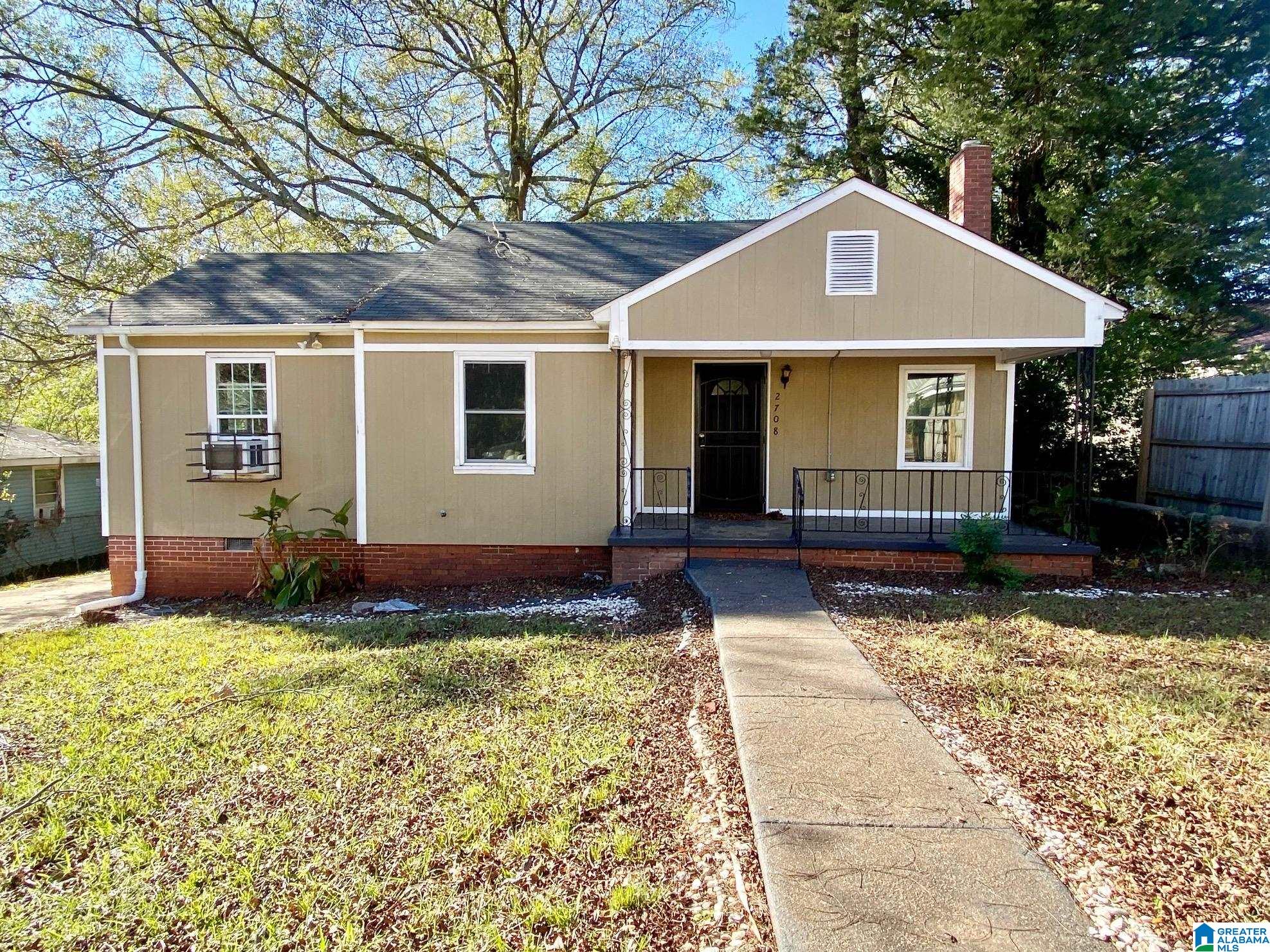 2708 Walnut Avenue Anniston, AL 36201 - Photo 1 of 16