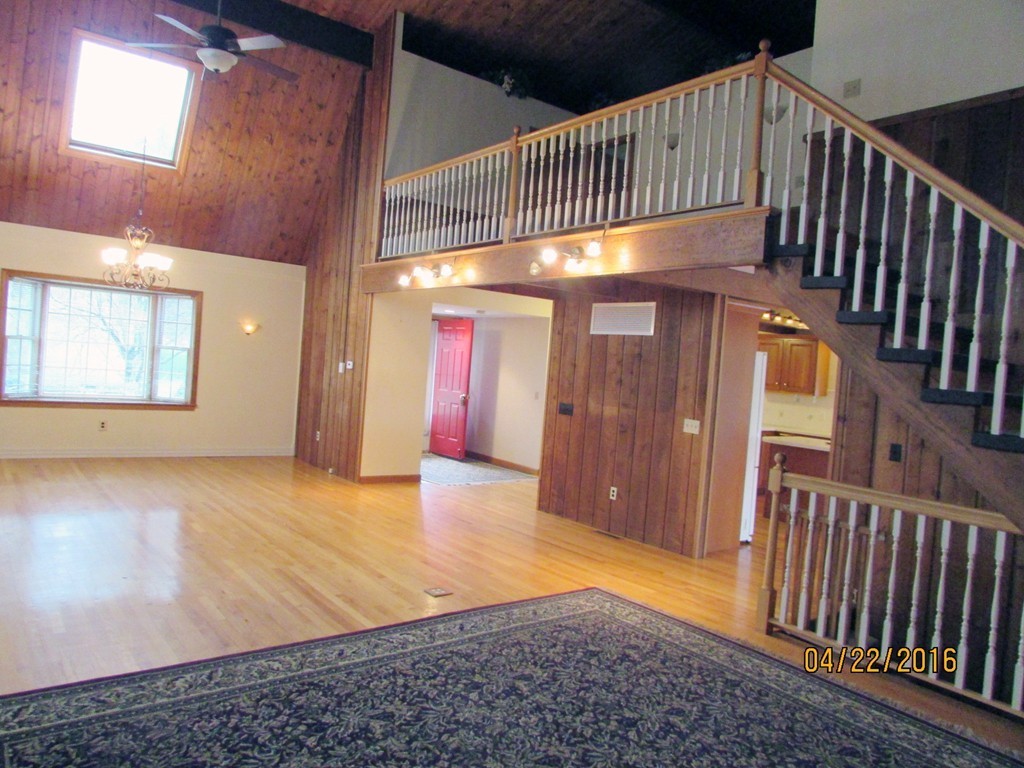 376 West Wrentham Road Cumberland, RI 02864 - Photo 9 of 22 Gallery Image 9