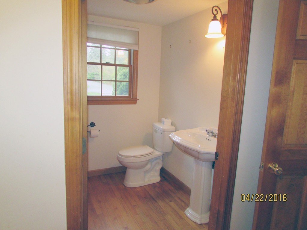 376 West Wrentham Road Cumberland, RI 02864 - Photo 10 of 22 Gallery Image 10