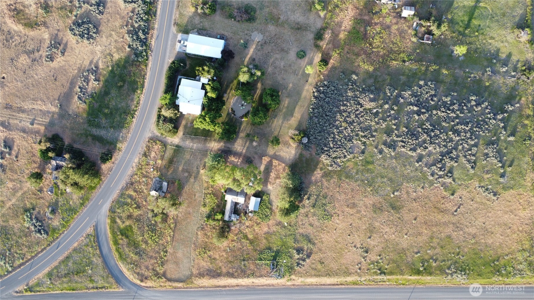 39681 Bluestem Road East Davenport, WA 99122 - Photo 17 of 20
