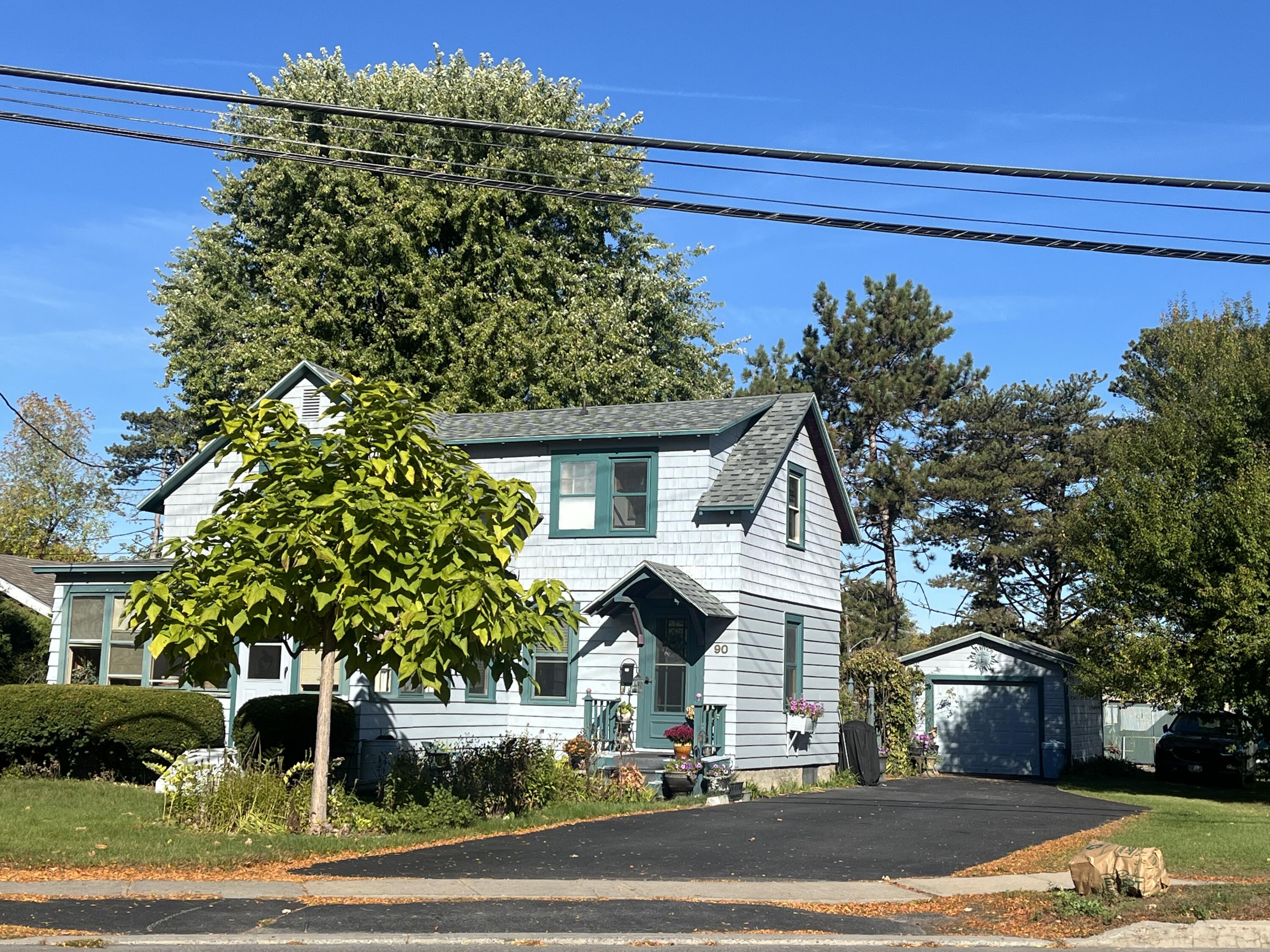 90 Rugar Street Plattsburgh, NY 12901 - Photo 2 of 29