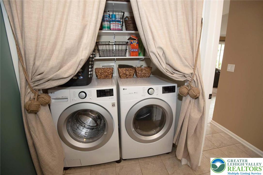 576 Batts Switch Road Nazareth, PA 18064 - Photo 15 of 39 LG washer/dryer remain