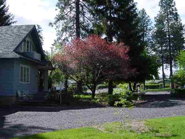 118 West Hawthorne Road Spokane, WA 99218 - Photo 3 of 5