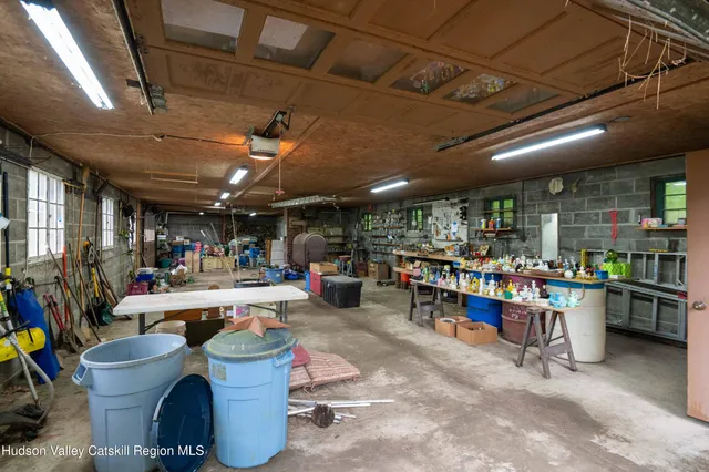 $375,000 | 623 Highway 9J, Stuyvesant, NY 12173