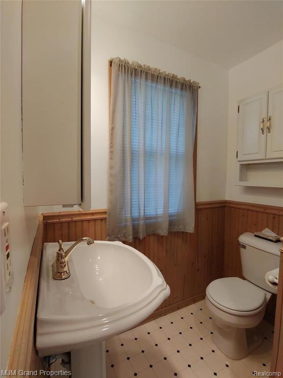23221 Waltz Road New Boston, MI 48164 - Photo 9 of 37