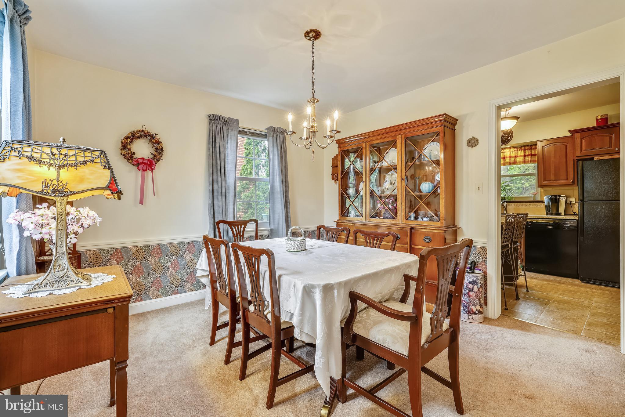 1021 Forest Glen Road Silver Spring, MD 20901 - Photo 7 of 25 Spacious dining room