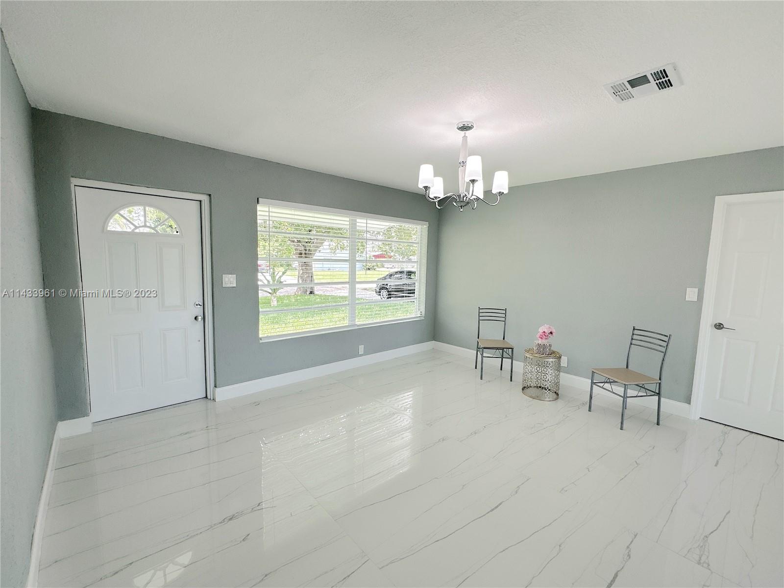1460 Southwest 3rd Terrace Deerfield Beach, FL 33441 - Photo 15 of 100