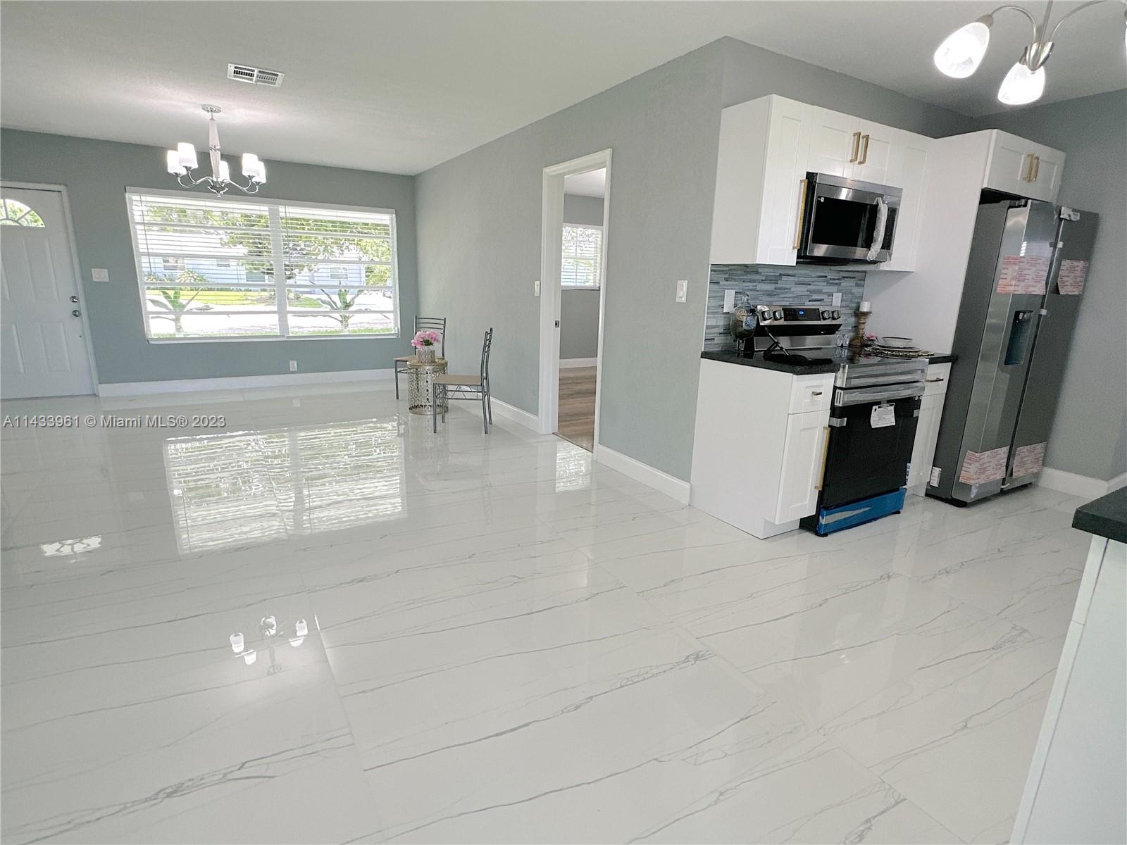 1460 Southwest 3rd Terrace Deerfield Beach, FL 33441 - Photo 22 of 100