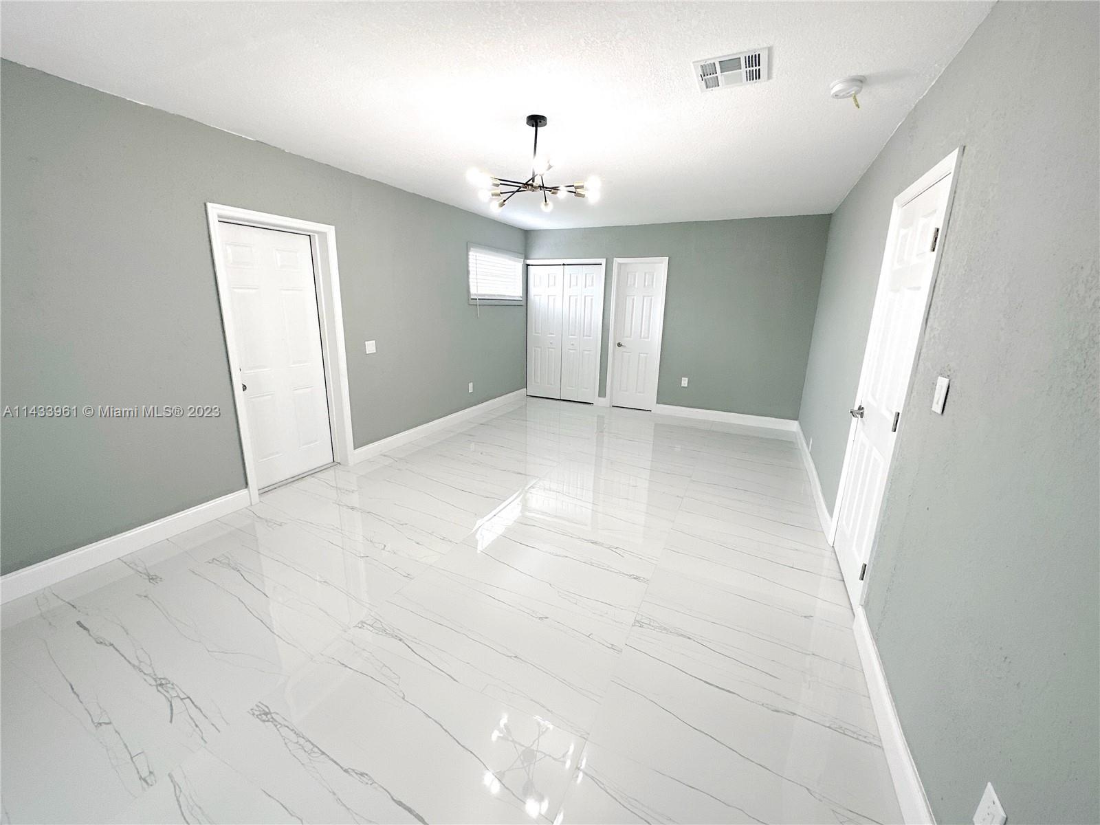 1460 Southwest 3rd Terrace Deerfield Beach, FL 33441 - Photo 36 of 100