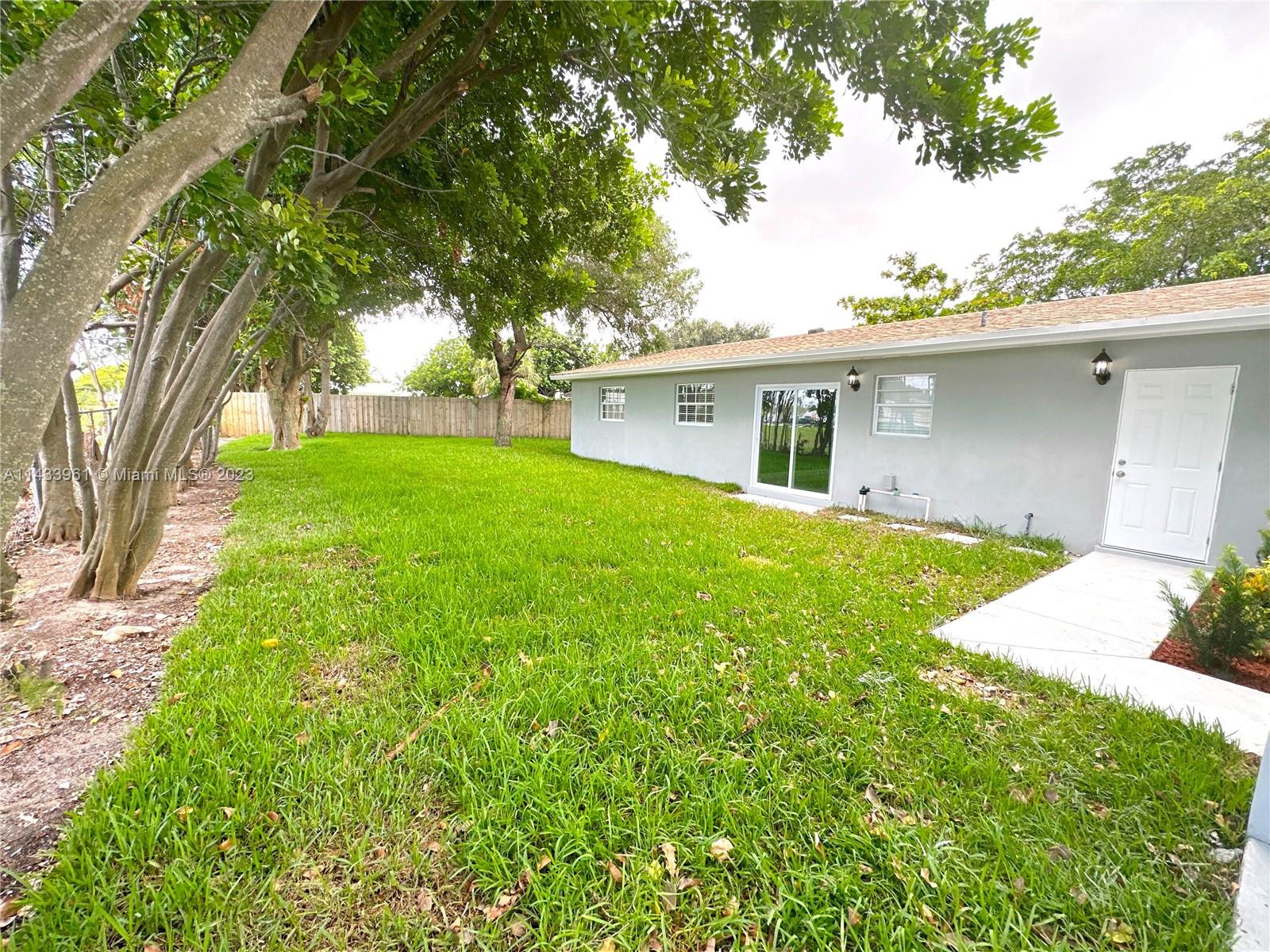 1460 Southwest 3rd Terrace Deerfield Beach, FL 33441 - Photo 75 of 100