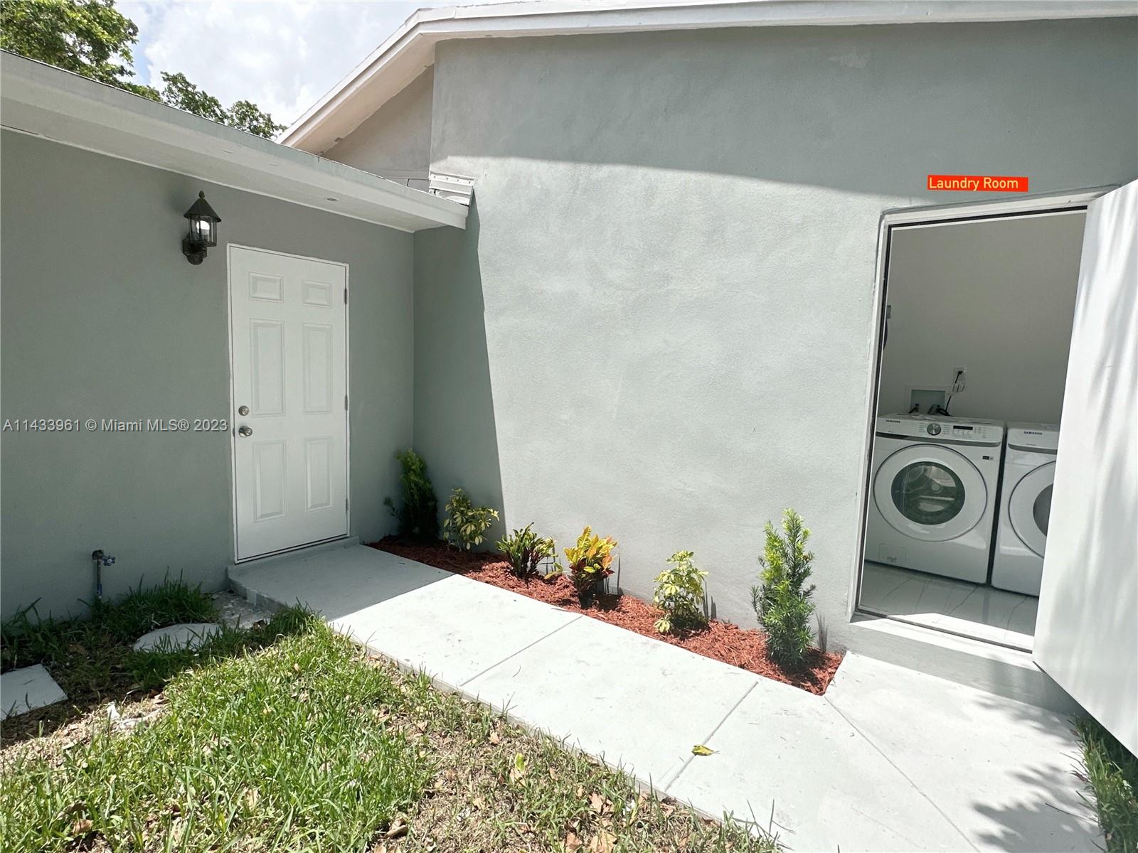 1460 Southwest 3rd Terrace Deerfield Beach, FL 33441 - Photo 85 of 100