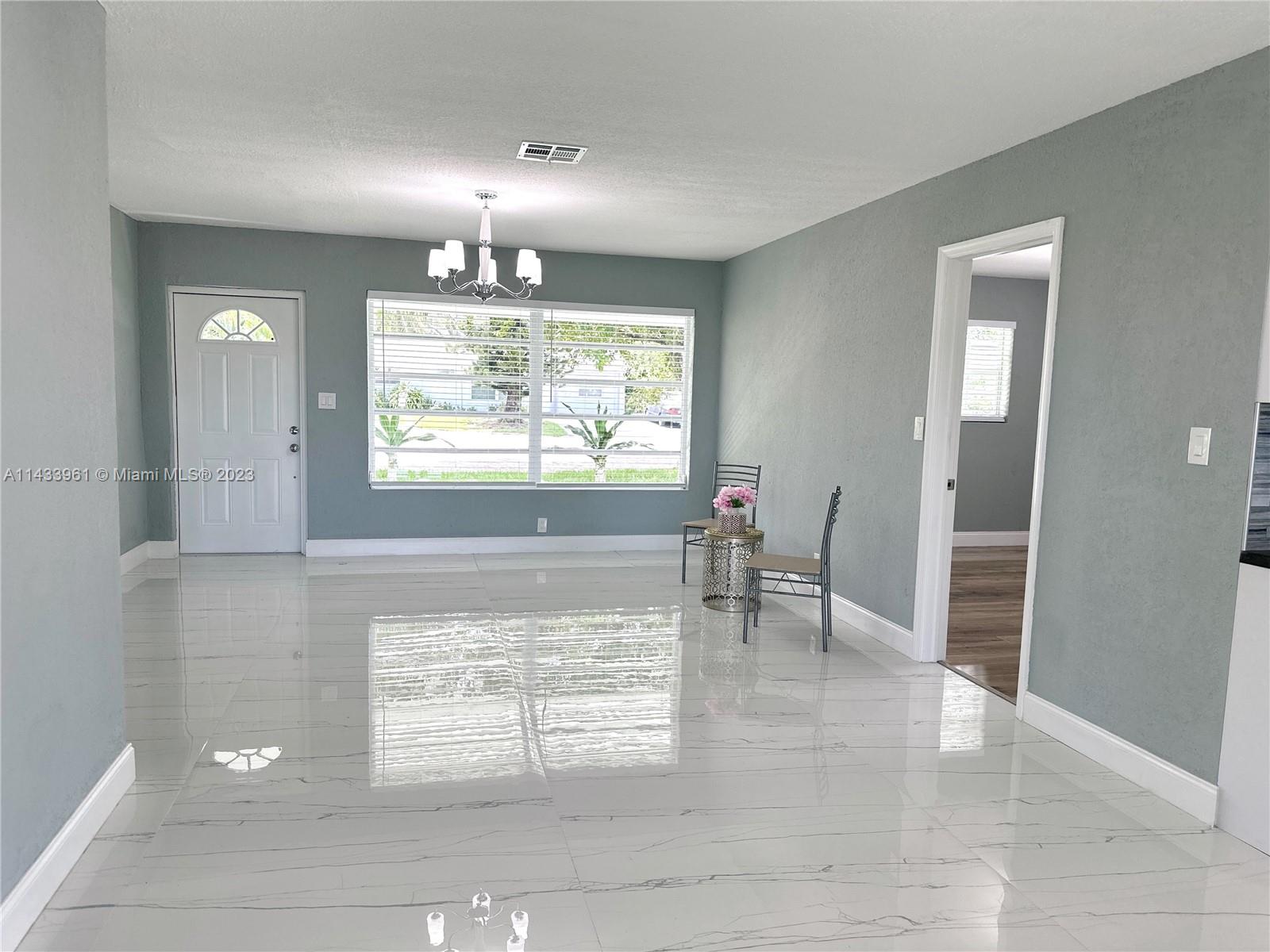 1460 Southwest 3rd Terrace Deerfield Beach, FL 33441 - Photo 10 of 100