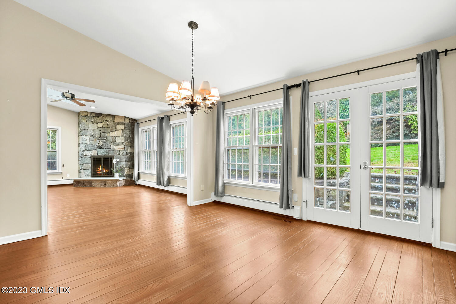 16 Intervale Place Greenwich, CT 06830 - Photo 9 of 23 16 Intervale GRT Room