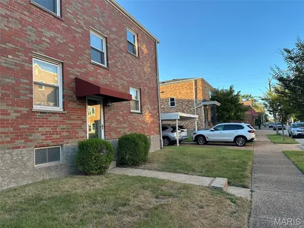 $1,295 | 5001 Winona Avenue, Unit 2, St. Louis, MO 63109