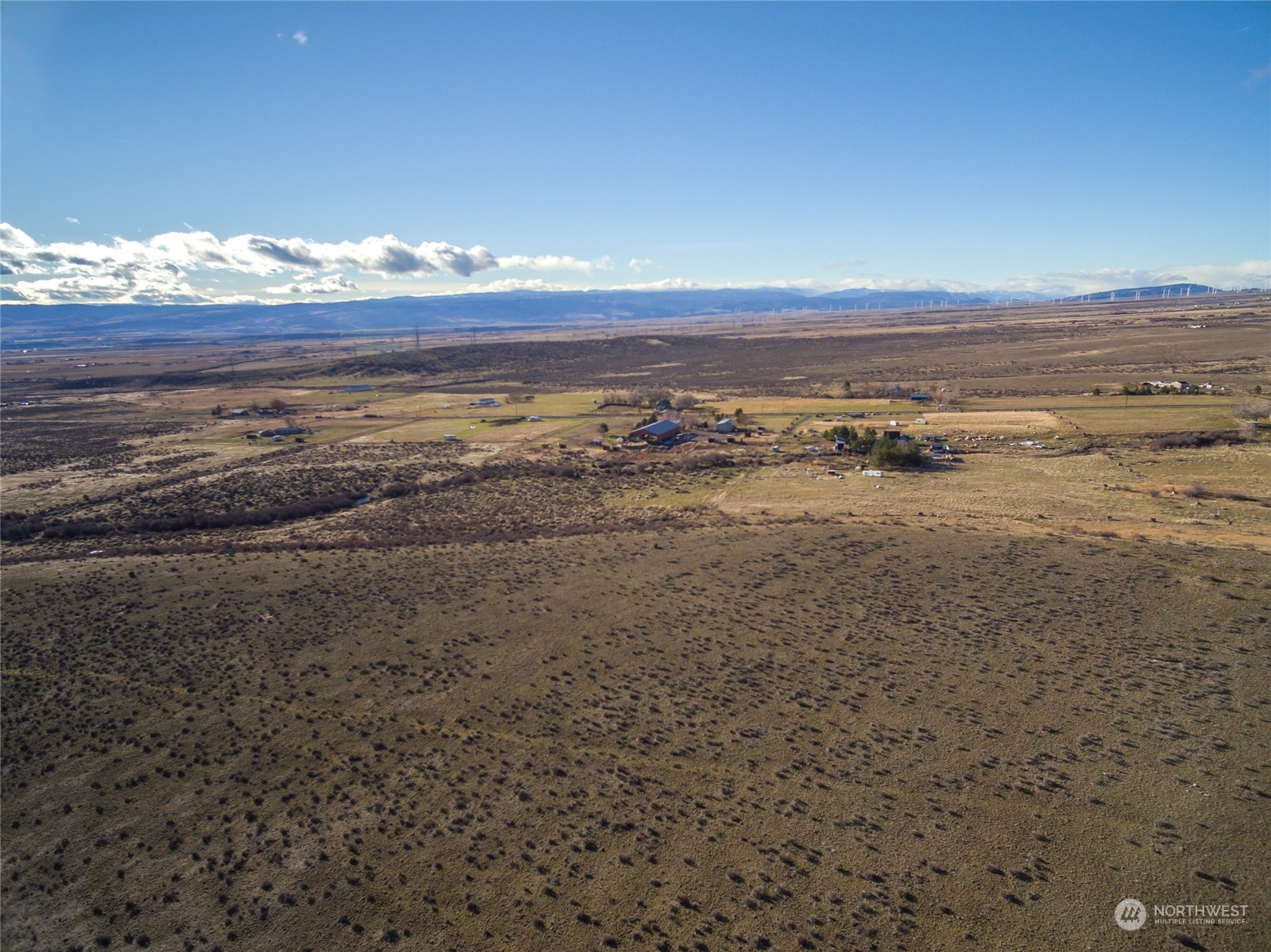 0 Chukar Ridge Road Ellensburg, WA 98926 - Photo 18 of 35 a view of an ocean and houses