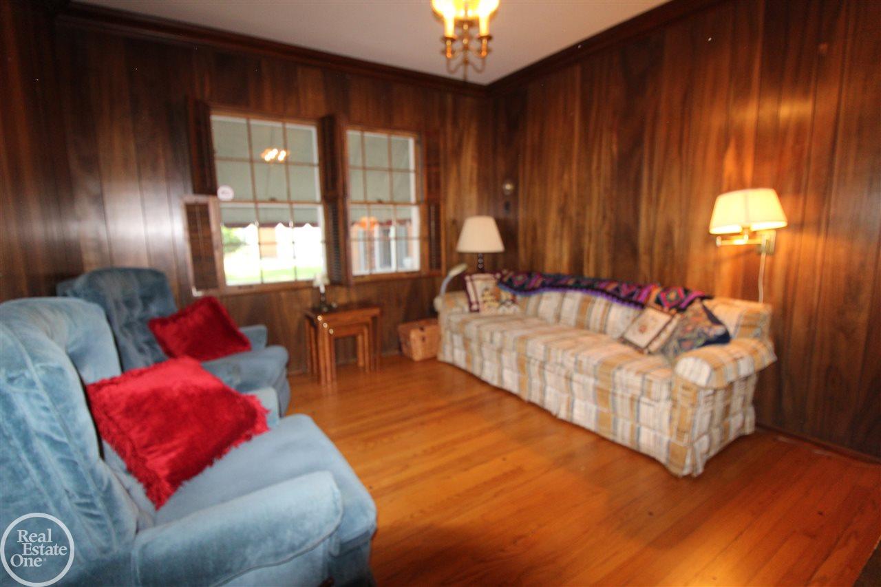 705 Trombley Road Grosse Pointe Park, MI 48230 - Photo 21 of 54