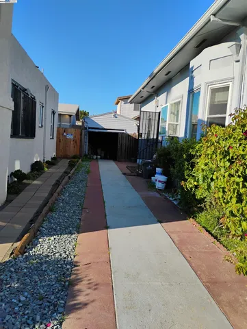 $585,000 | 2621 66th Avenue, Oakland, CA 94605