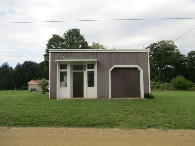 $69,000 | 55694 Goff Lake Road, Marcellus, MI 49067