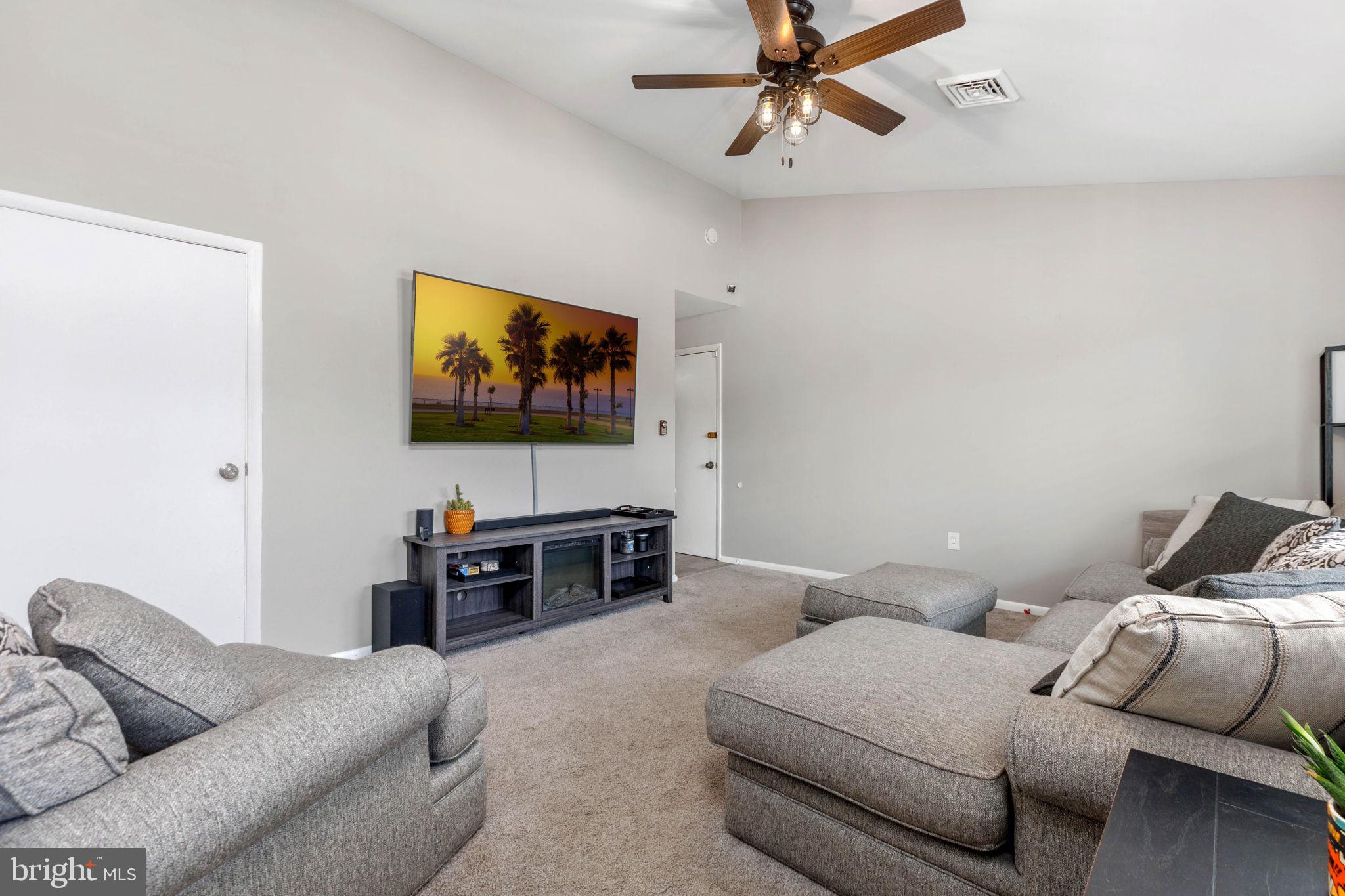 13 Williams Way Downingtown, PA 19335 - Photo 6 of 27