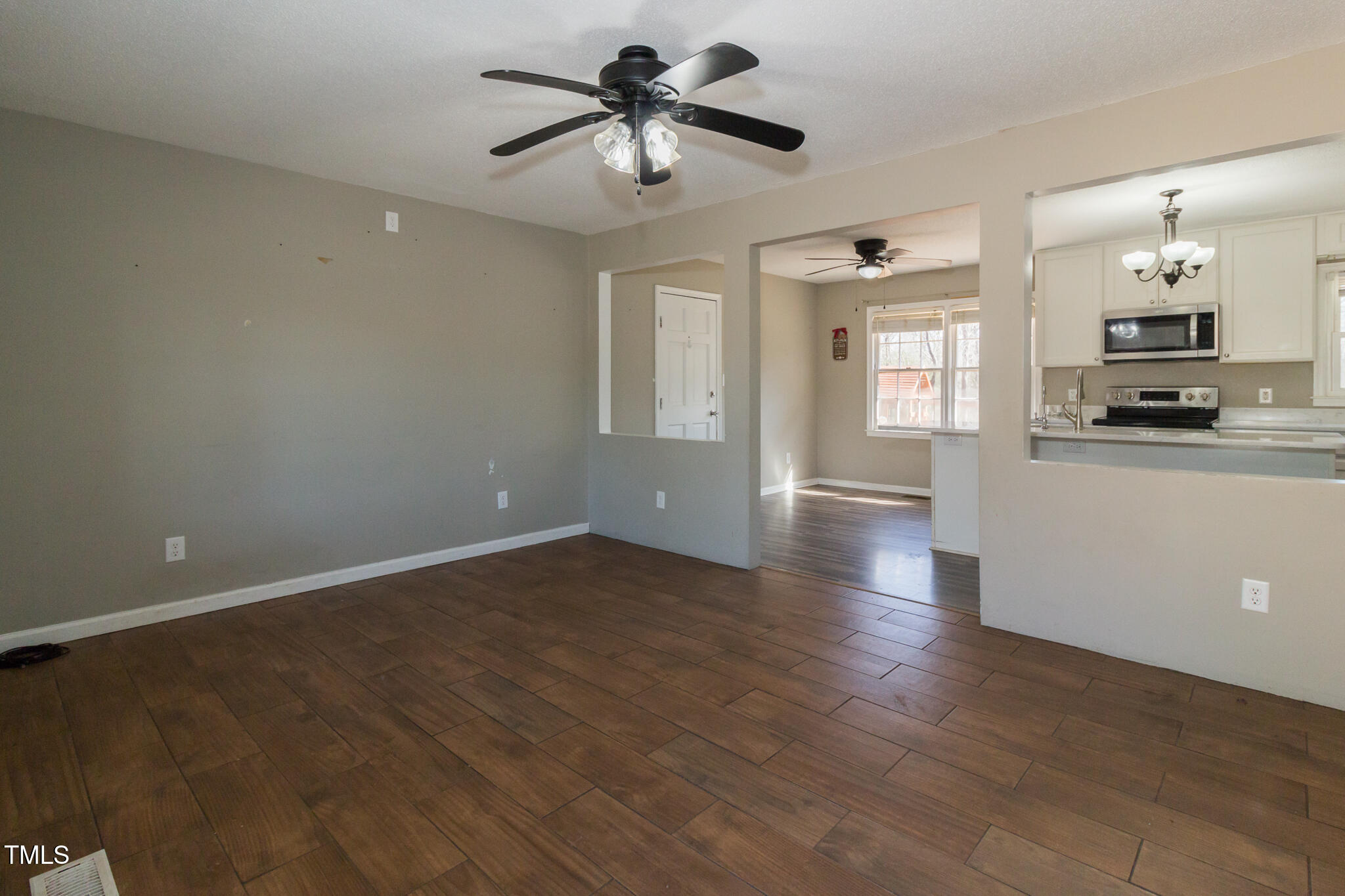 Living Room4