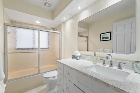 $492,000 | 701 Sea Oats Drive, Unit A4, Juno Beach, FL 33408