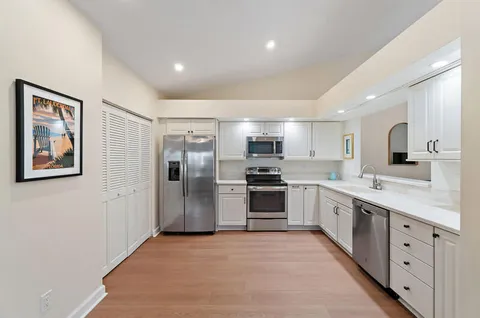 $492,000 | 701 Sea Oats Drive, Unit A4, Juno Beach, FL 33408