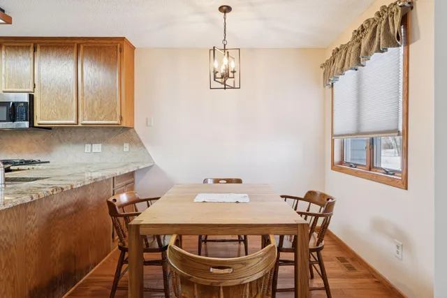 $285,000 | 2684 Lake Ct Drive, Unit 68, Mounds View, MN 55112