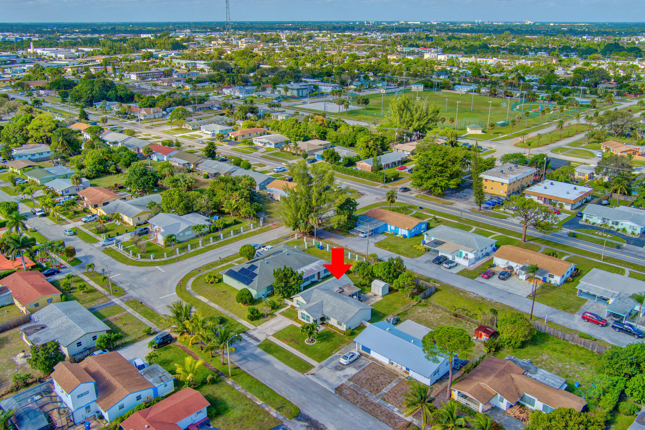 580 West 37th Street Riviera Beach, FL 33404 - Photo 60 of 64 580 W 37th Str. Aerial View