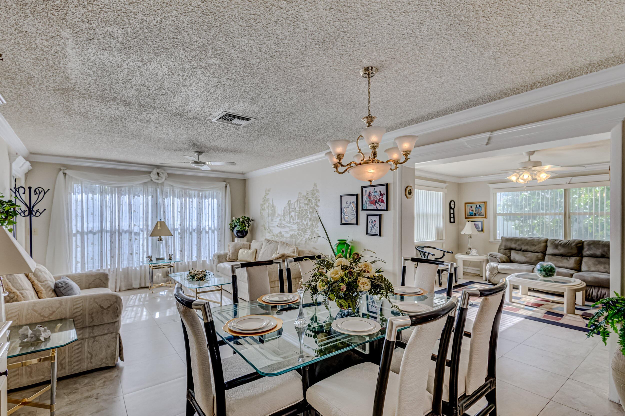 580 West 37th Street Riviera Beach, FL 33404 - Photo 10 of 64 Danning room