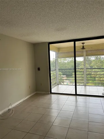 $1,790 | 900 St Charles Place, Unit 507, Pembroke Pines, FL 33026