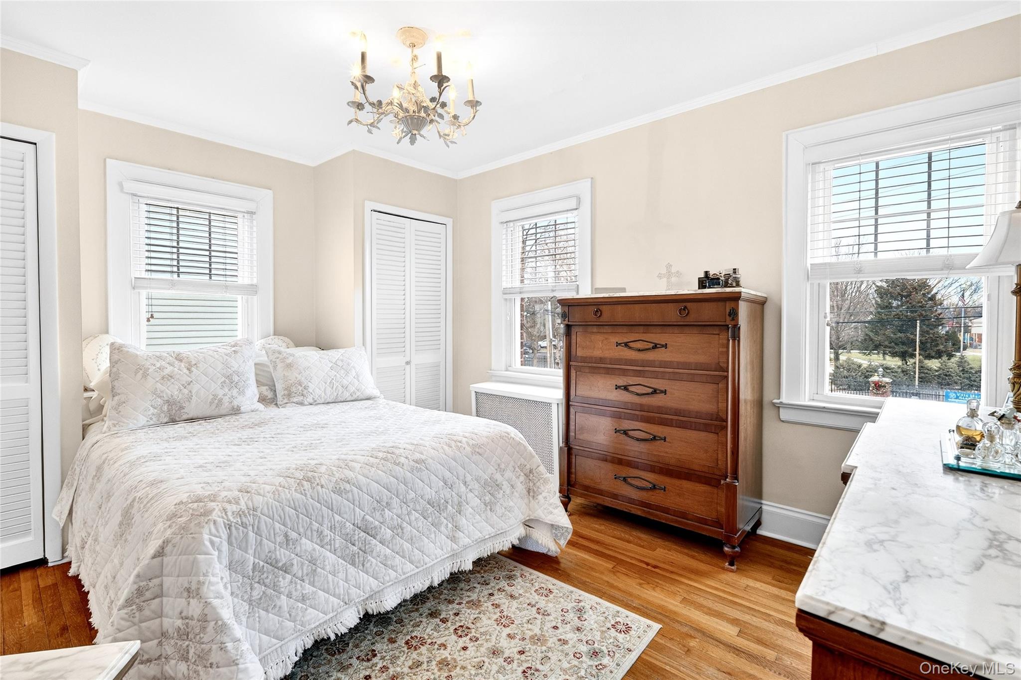 3334 Country Club Road Bronx, NY 10465 - Photo 31 of 49