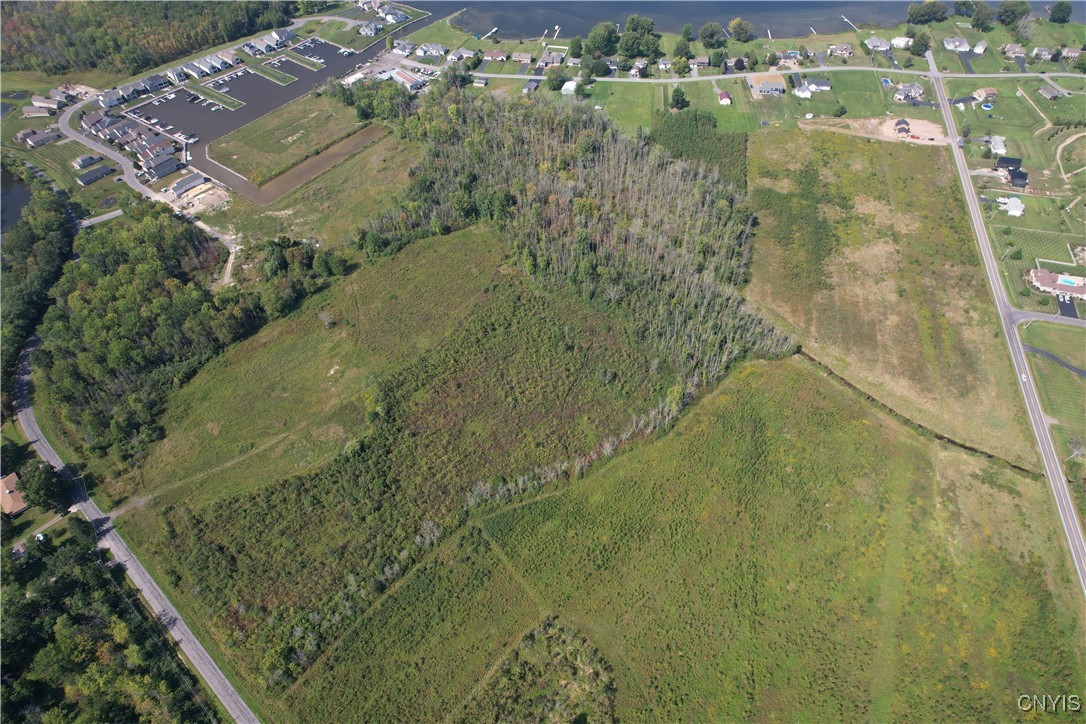 2 Hitchcock Point Road Bridgeport, NY 13030 - Photo 3 of 15