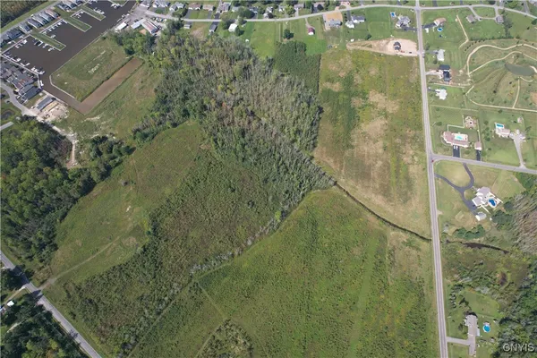 $99,000 | 2 Hitchcock Point Road, Bridgeport, NY 13030