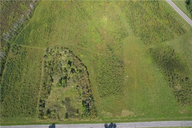 $99,000 | 2 Hitchcock Point Road, Bridgeport, NY 13030