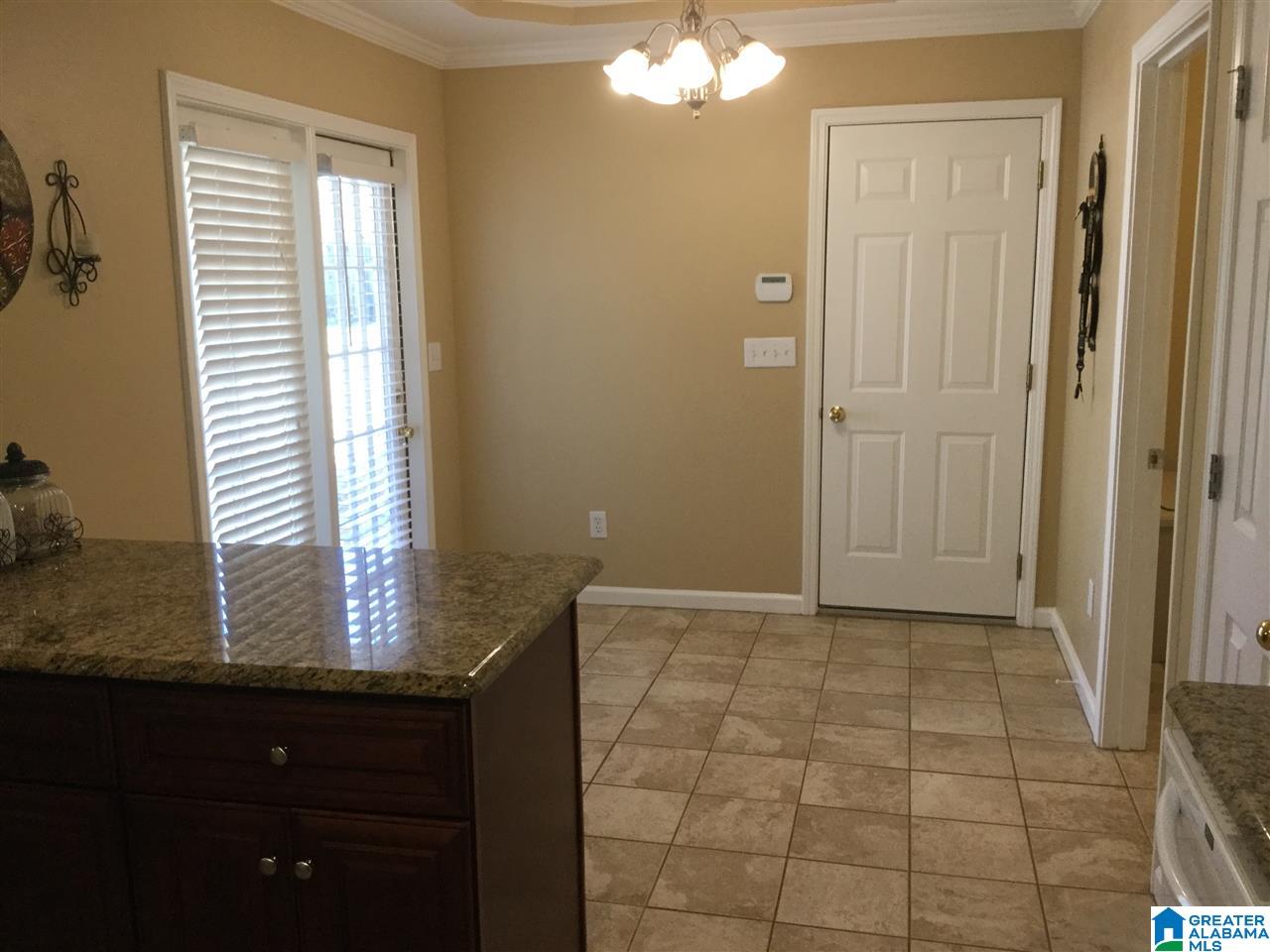 165 Silverstone Lane Alabaster, AL 35007 - Photo 11 of 31 Gallery Image 11