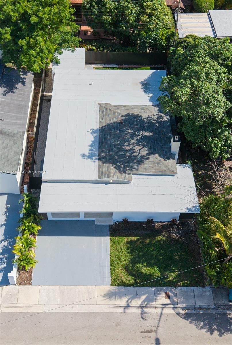 1511 Southwest 20th Court Miami, FL 33145 - Photo 4 of 41 a view of a yard with plants