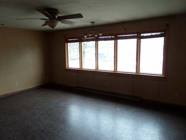 621 Carr Street Rhinelander, WI 54501 - Photo 5 of 10 Gallery Image 5