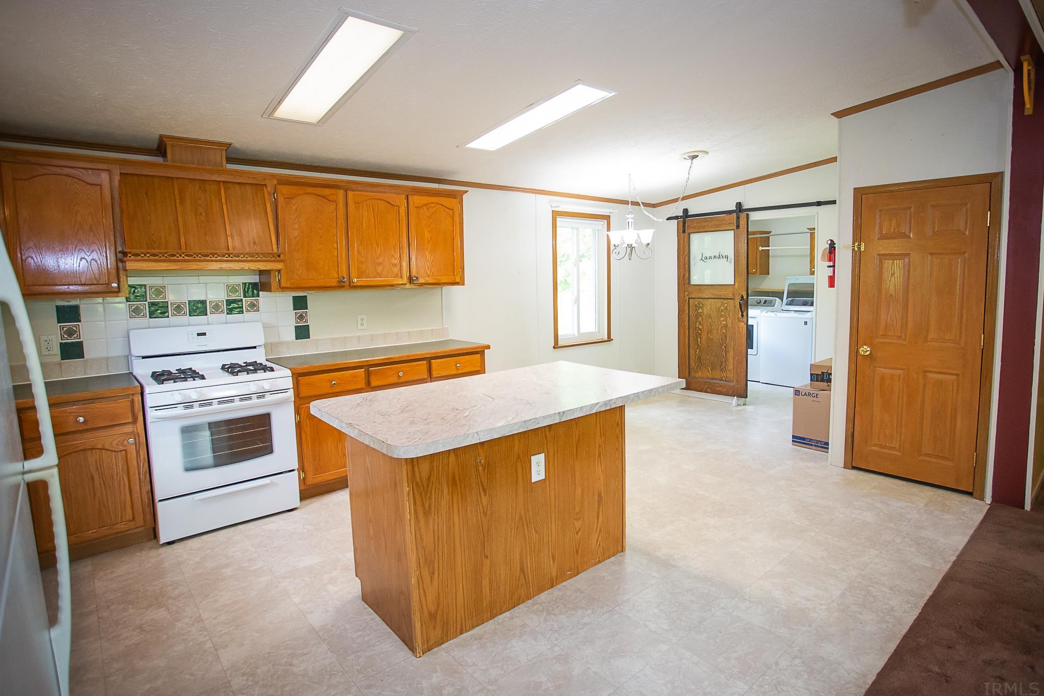 7519 West Eller Road Bloomington, IN 47403 - Photo 9 of 28