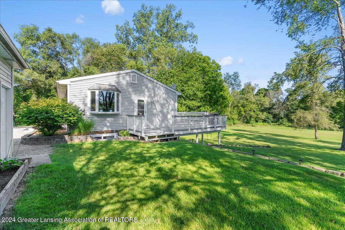 347 North Bridge Street Dimondale, MI 48821 - Photo 29 of 49 29-Media Jett - 17