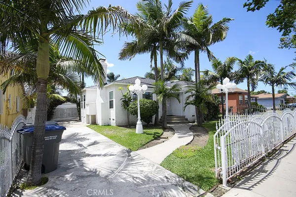 $3,000 | 2920 Los Flores Boulevard, Lynwood, CA 90262