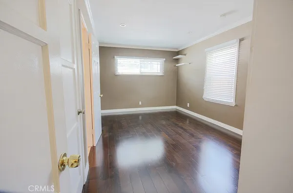 $3,000 | 2920 Los Flores Boulevard, Lynwood, CA 90262