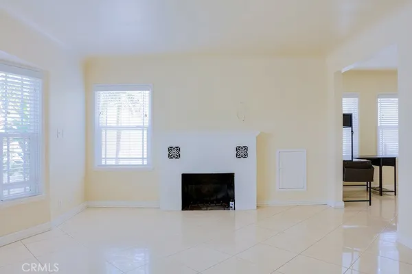 $3,000 | 2920 Los Flores Boulevard, Lynwood, CA 90262