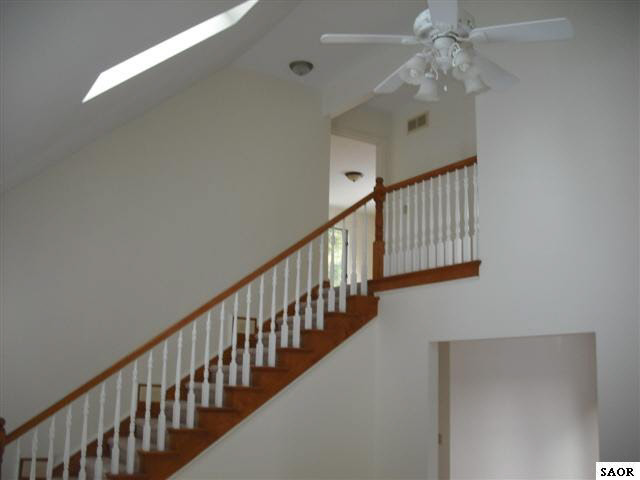 1100 Crooked Lake Road Fenton, MI 48430 - Photo 4 of 9 46530-3.JPG