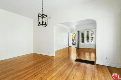 $1,998,000 | 448 North Ogden Drive, Los Angeles, CA 90036