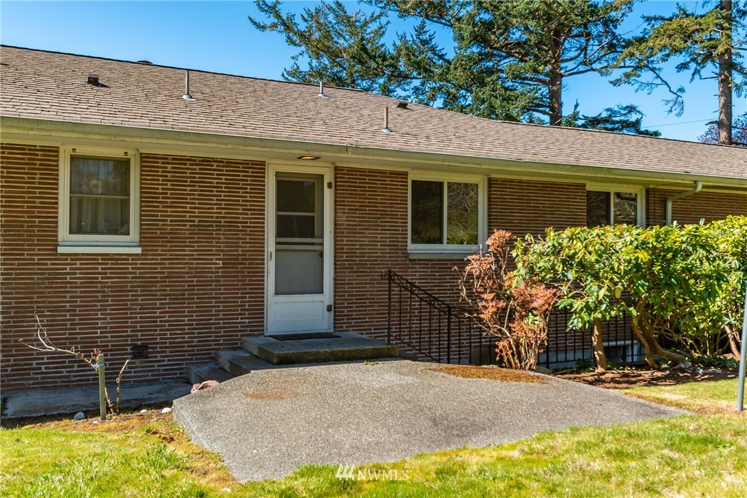 1298 Swantown Road Oak Harbor, WA 98277 - Photo 34 of 40 Gallery Image 34
