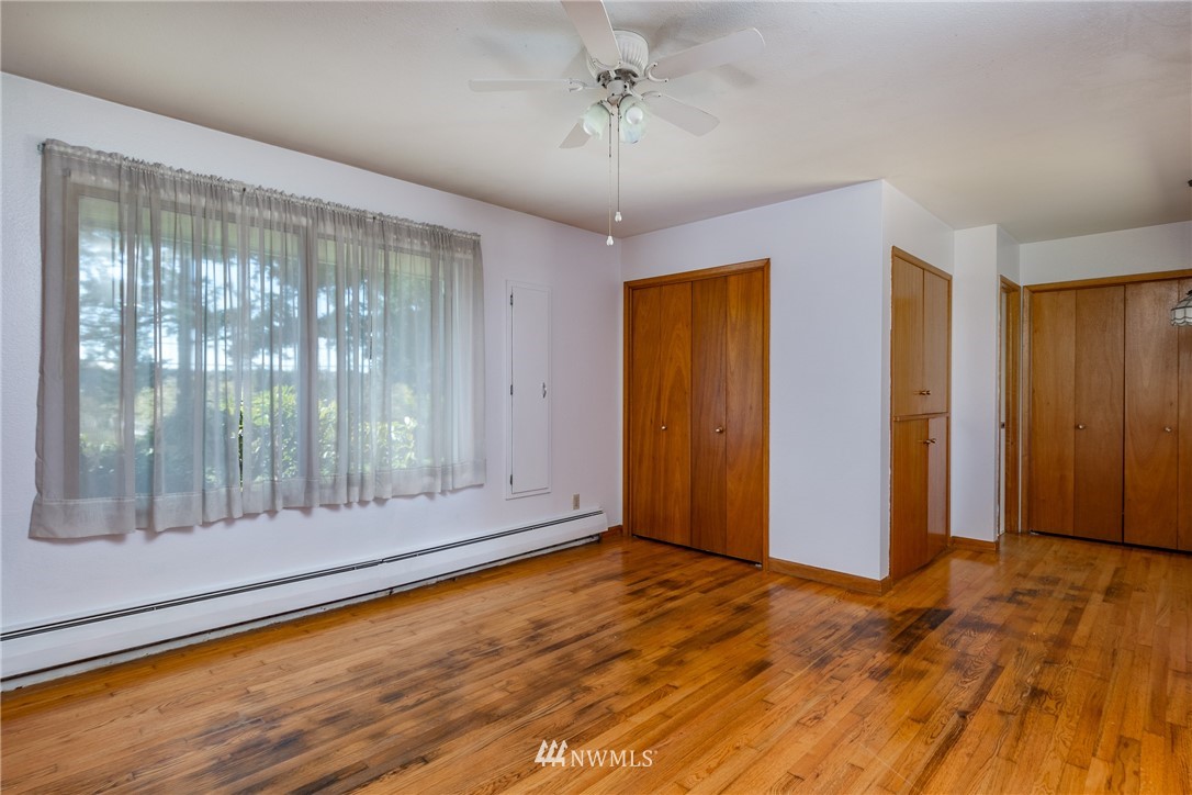 1298 Swantown Road Oak Harbor, WA 98277 - Photo 9 of 40 Gallery Image 9