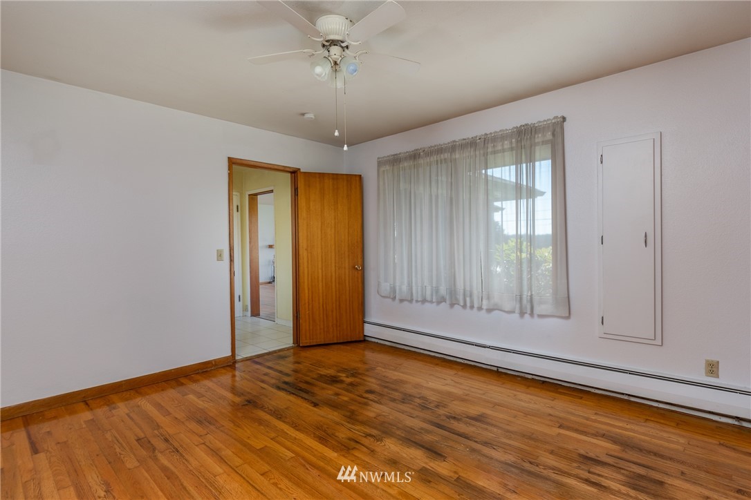 1298 Swantown Road Oak Harbor, WA 98277 - Photo 10 of 40 Gallery Image 10
